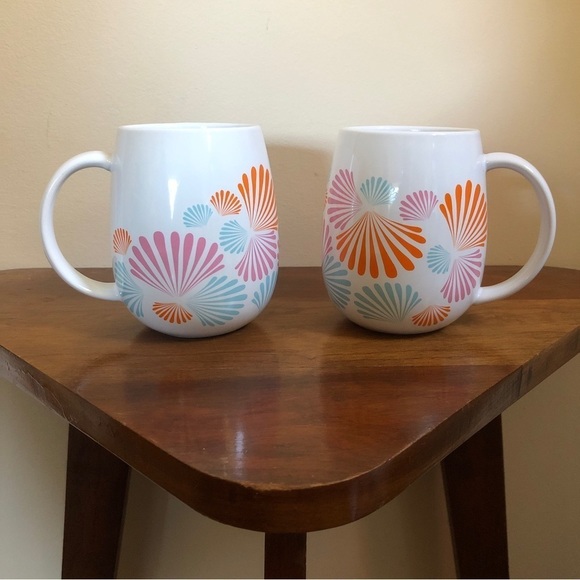 Set of 2 David’s tea mugs - Picture 1 of 9